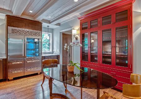 Sub-Zero refrigerator and Poplar ceiling